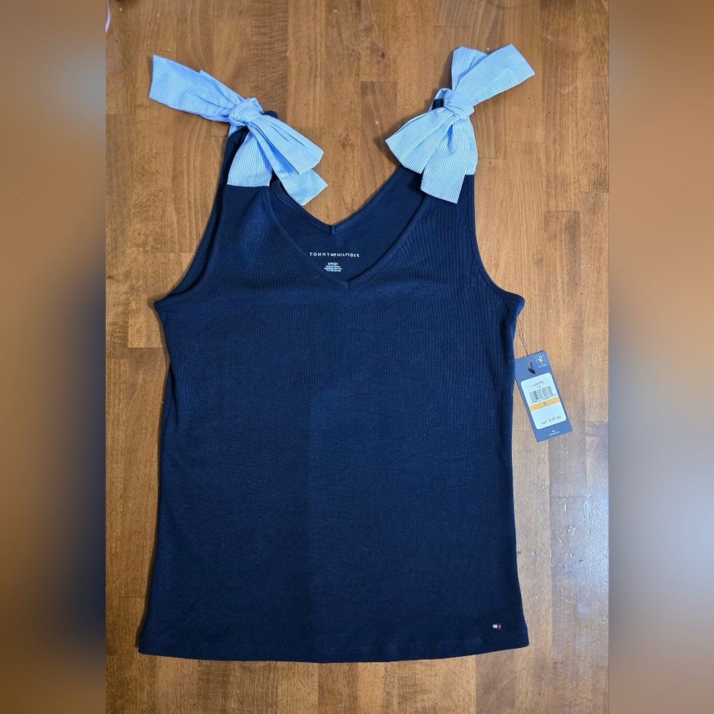 Tommy Hilfigure Top